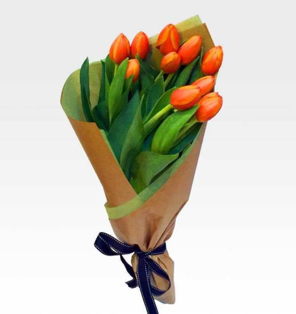 Shop Elegant Tulip Garden Flower Bouquet Perth, AU